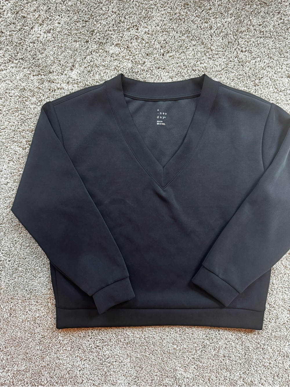 A New Day Women’s Black V-Neck Pullover Sweatshirt Long Sleeve Casual Top Medium - Picture 3 of 10